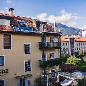 Apartment Riedz Innsbruck- Zentrales Apartmenthaus Mit Gruener Oase, Innsbruck